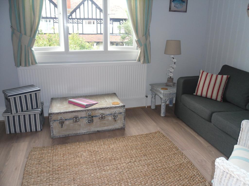 Claremont House Holiday Apartments Llandudno Phòng bức ảnh