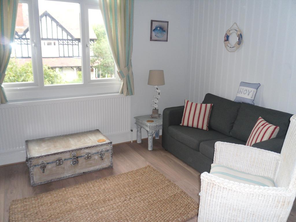 Claremont House Holiday Apartments Llandudno Phòng bức ảnh